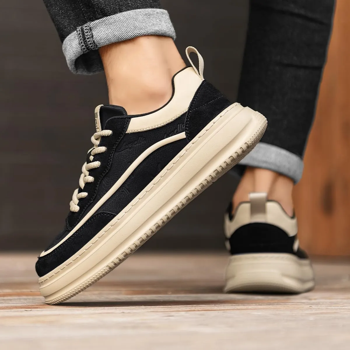 Men's Leather Lace-Up Sneakers Comfort Walking Shoes Cushioned Sole Elevator Shoes for Men Casual Skate