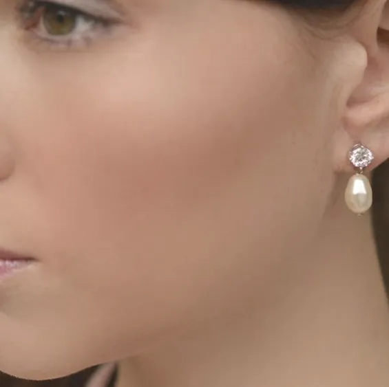 Twinkle Pearl Earrings