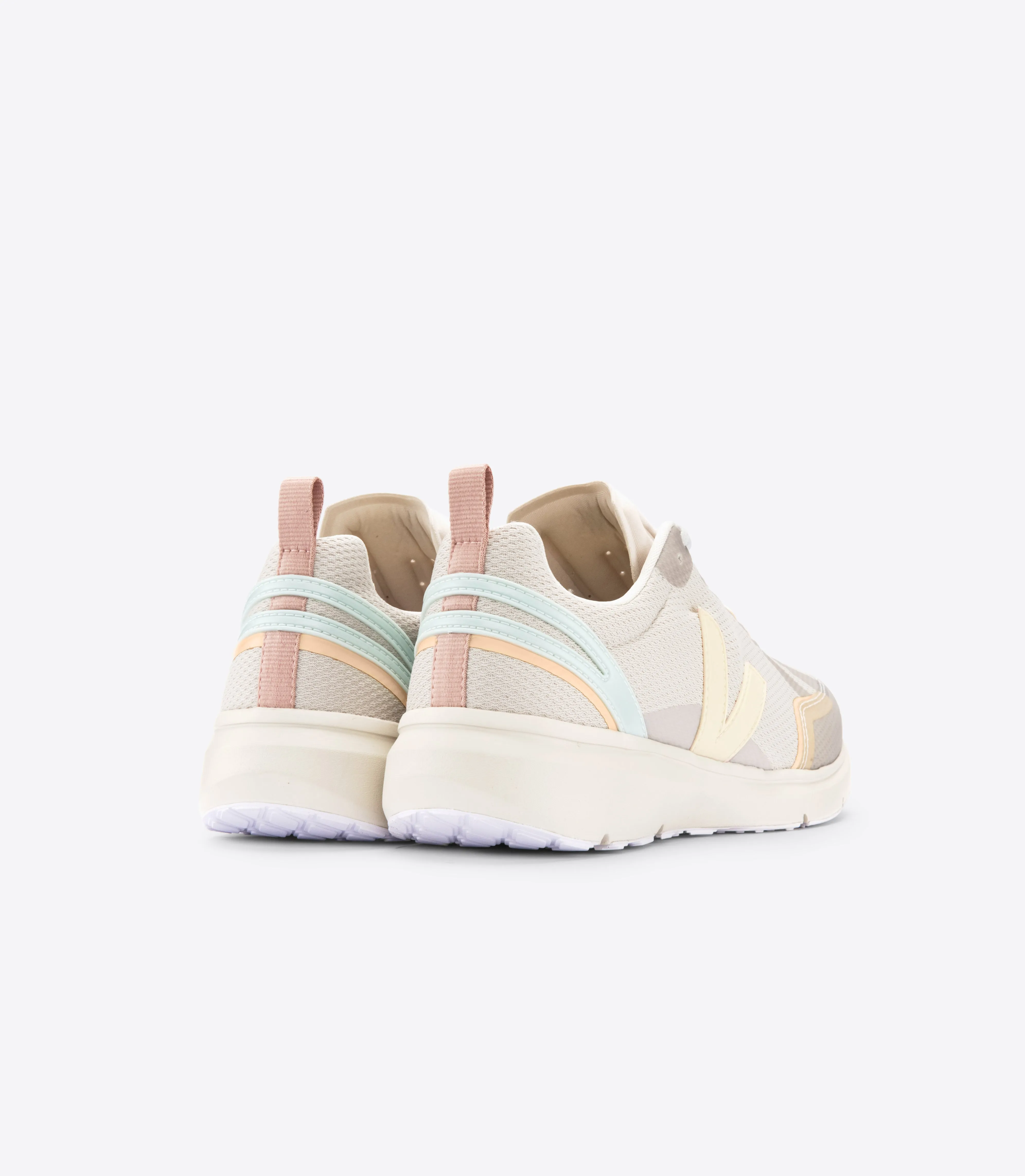 W's Condor 2 Alveomesh Running Shoes - Recycled Plastic Bottles